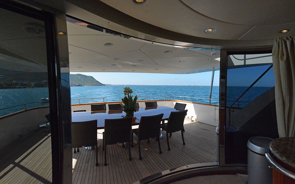 Azimut 100 SESTANTE Servicios Navieros, Embarcaciones La Paz, BCS