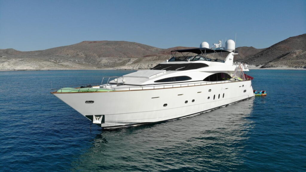 Azimut 100 SESTANTE Servicios Navieros, Embarcaciones La Paz, BCS
