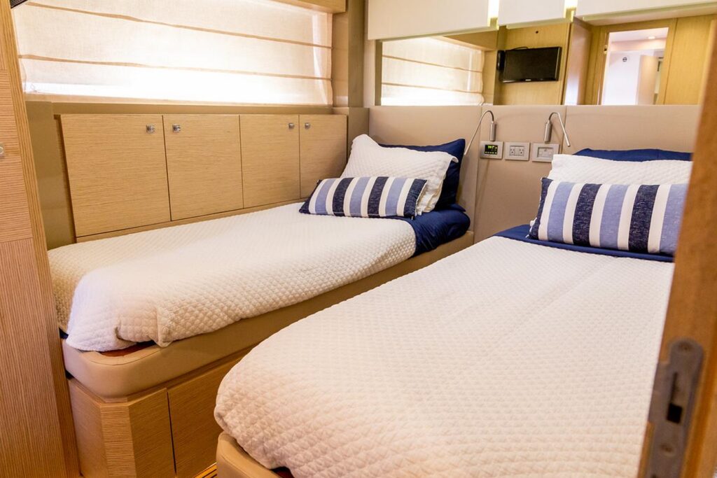 Embarcaciones, Ferreti 73, SESTANTE, Servicios Navieros, La Paz