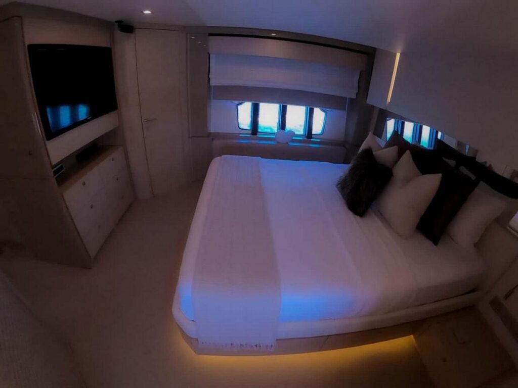 Embarcaciones, Ferreti 75, SESTANTE, Servicios Navieros, La Paz