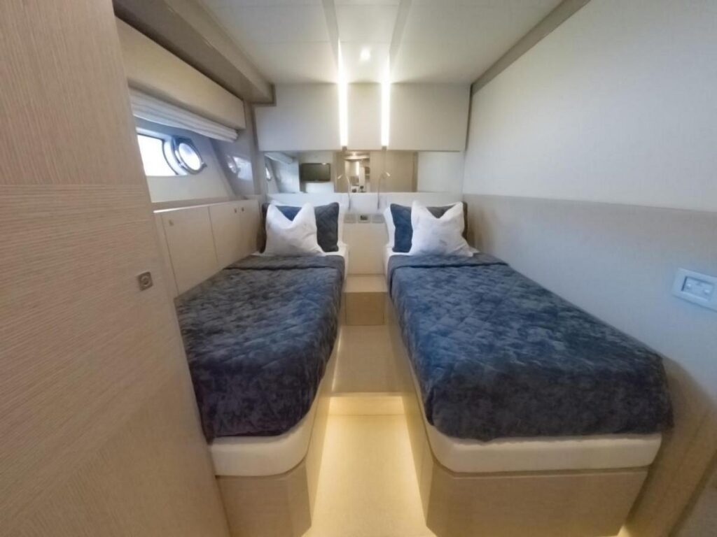 Embarcaciones, Ferreti 75, SESTANTE, Servicios Navieros, La Paz