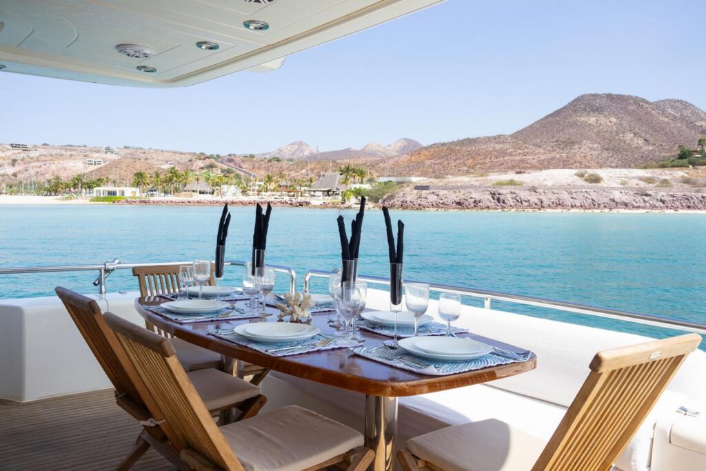 Embarcaciones, M-Y Uniesse, SESTANTE, Servicios Navieros, La Paz