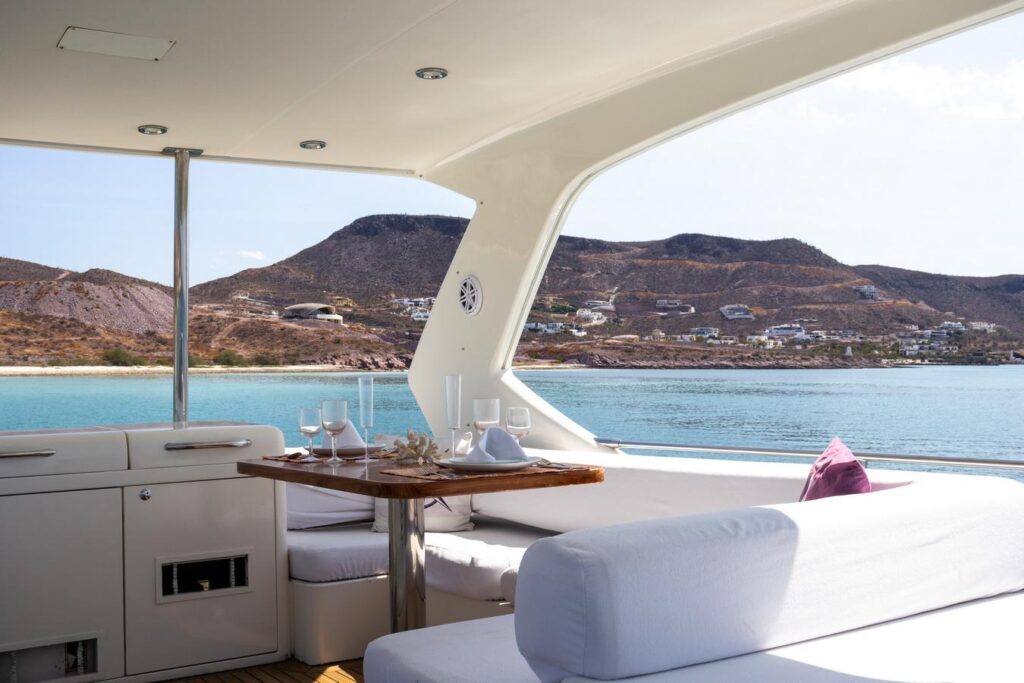 Embarcaciones, M-Y Uniesse, SESTANTE, Servicios Navieros, La Paz