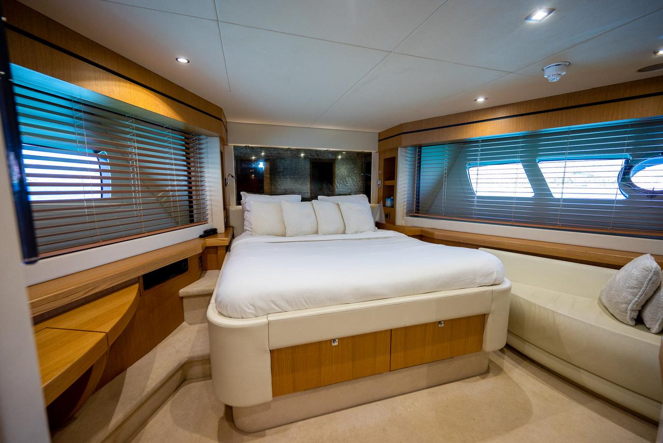 Embarcaciones, Sunseeker 98, SESTANTE, Servicios Navieros, La Paz