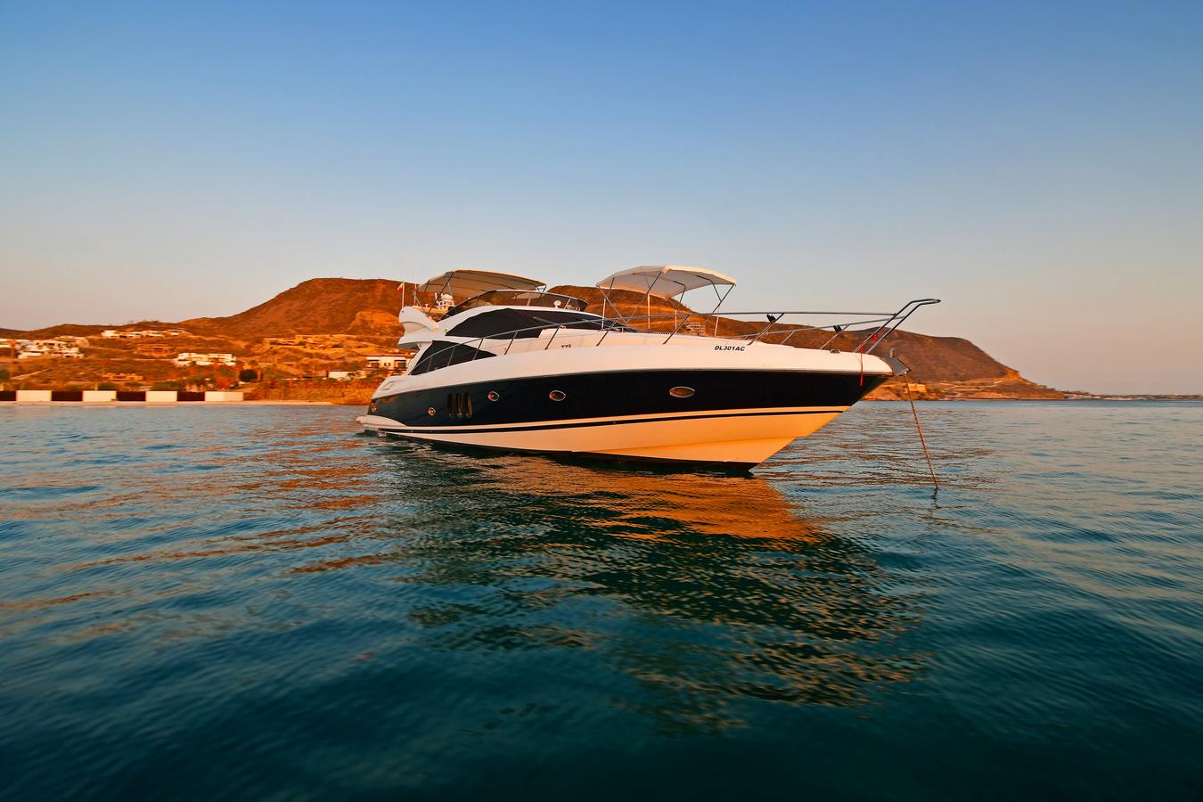 Embarcaciones, Sunseeker Manhattan 66, SESTANTE, Servicios Navieros, La Paz