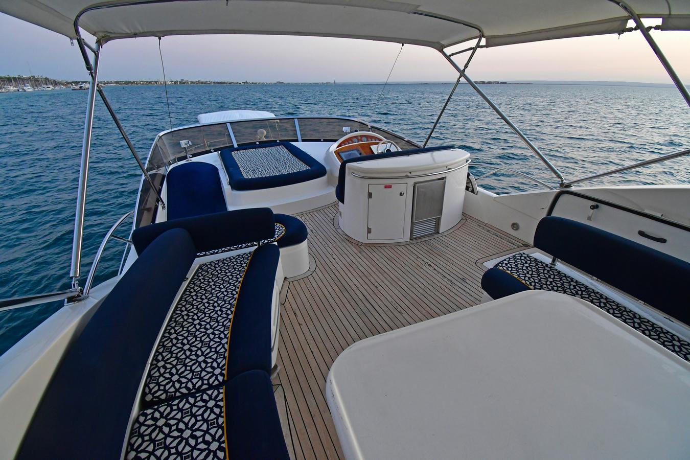 Embarcaciones, Sunseeker Manhattan 66, SESTANTE, Servicios Navieros, La Paz