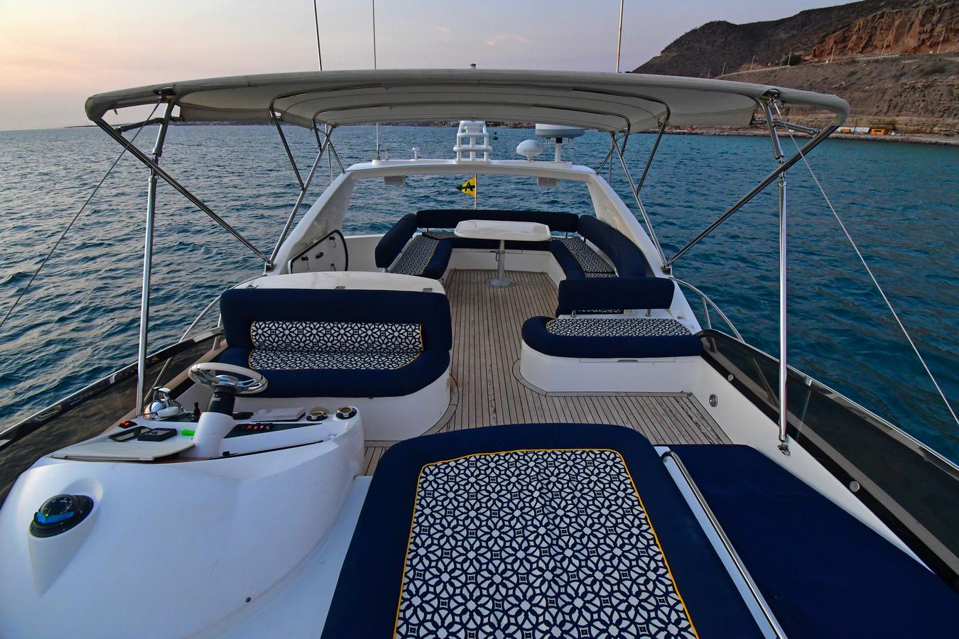Embarcaciones, Sunseeker Manhattan 66, SESTANTE, Servicios Navieros, La Paz
